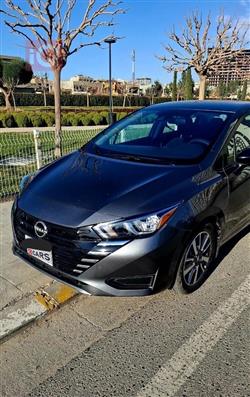 نيسان فيرسا